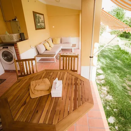 2Bedroom House With Swimming Pool And View Mocarria Exterior photo